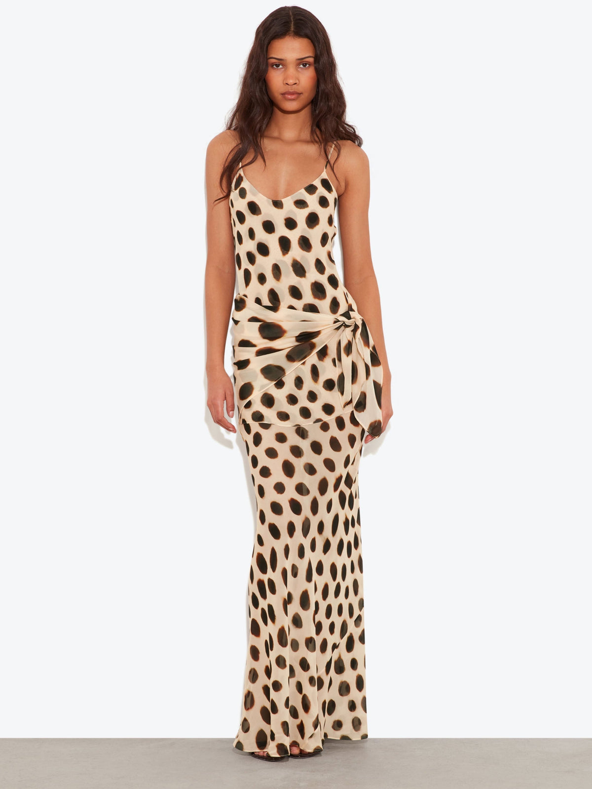 Clara · Vestido Aurelia Store