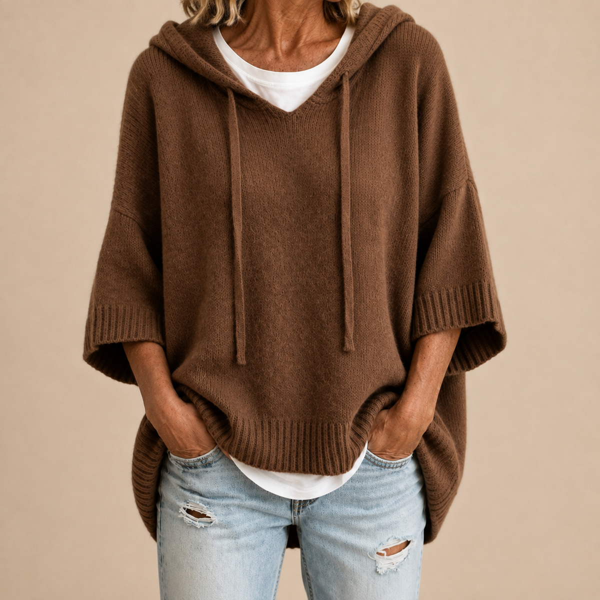 MIRELLA™ | Poncho de Punto con Capucha