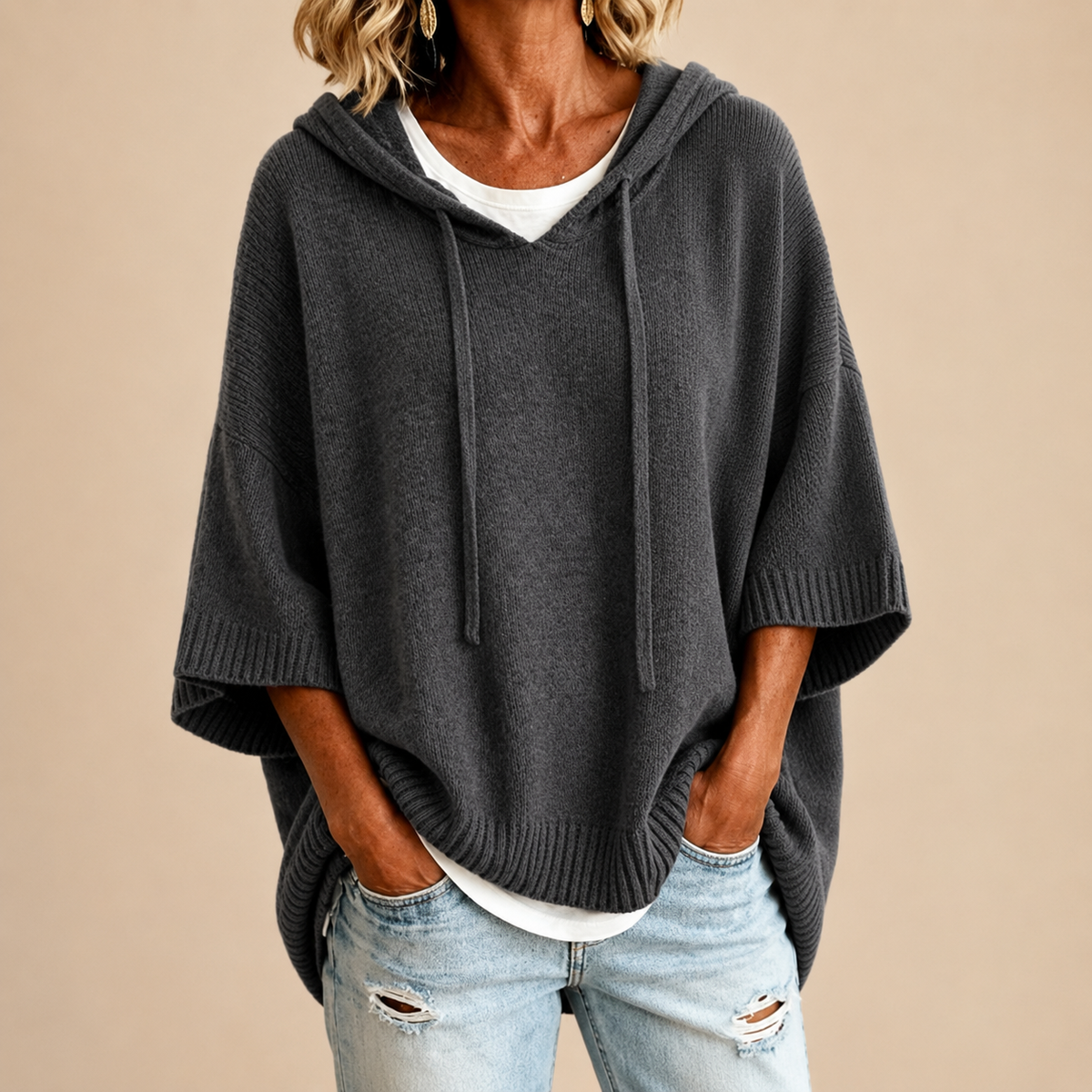 MIRELLA™ | Poncho de Punto con Capucha