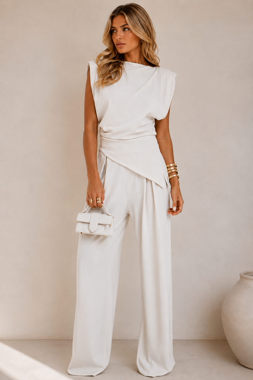 CONJUNTO AURELIA STORE - ESSENTIALS EDITION